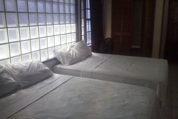 پانسیون Amelia Guest House