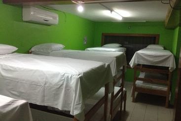 پانسیون Amelia Guest House