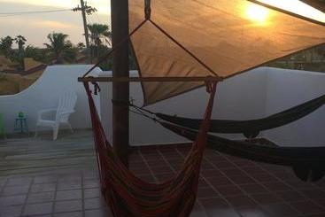 تختخواب و صبحانه Bnbbonaire Near The Ocean