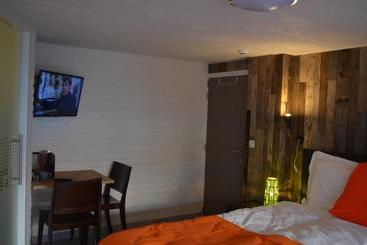 تختخواب و صبحانه Les Chambres d'Elza