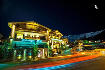 هتل Sedona Lodge