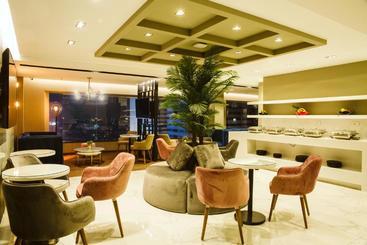 Pyramisa Downtown Residence