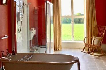 Ash Hill B & B