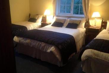 Iorras Bed And Breakfast