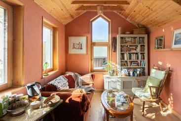 Kenmare Eco Lodge