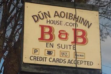 تختخواب و صبحانه Dun Aoibhinn Guest Accommodation