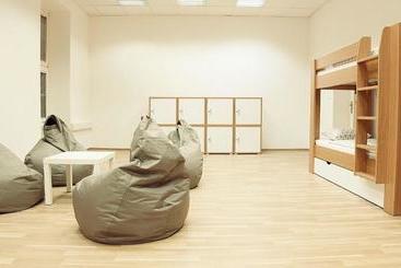 Hostel Folks