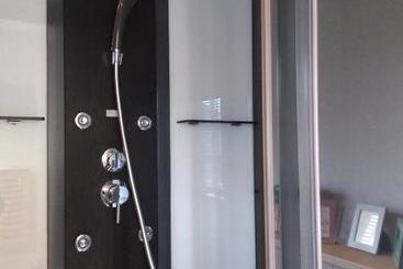 تختخواب و صبحانه Casa Cosi, Tourist & Business Suites & Flats With Reserved Parking, Private Sauna Available