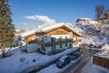 تختخواب و صبحانه Gästehaus Greger