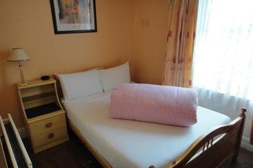 تختخواب و صبحانه Inn On The Liffey Guesthouse