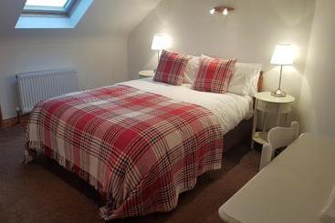 تختخواب و صبحانه O Connor S Accommodation