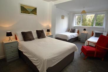 Riverfield Bed And Breakfast