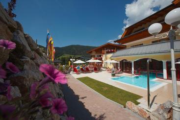 Berg & Spa Hotel Urslauerhof