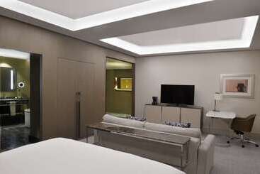 فندق Hilton Tangier City Center