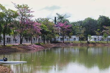 هتل On Vacation Hacienda Llanera