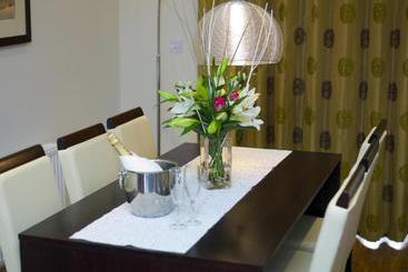 استراحتگاه Kenmare Bay Hotel Lodges