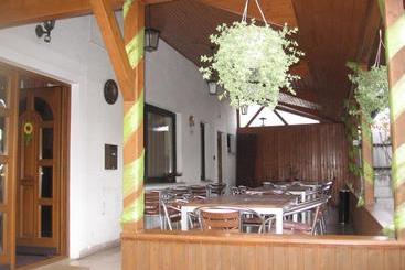 مبيت وإفطار Hattyú Fogadó