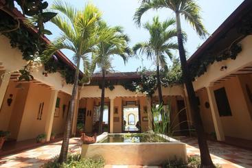 هتل Sawa Sawa Beach House