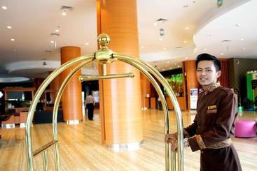 هتل Aquarius Boutique  Sampit