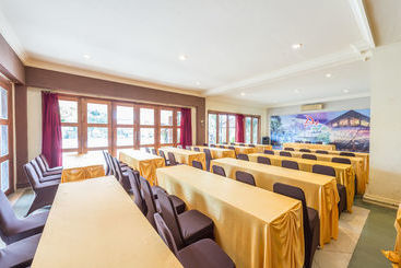 هتل Kampoeng Nelayan Resto And Villa