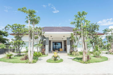 هتل Kampoeng Nelayan Resto And Villa