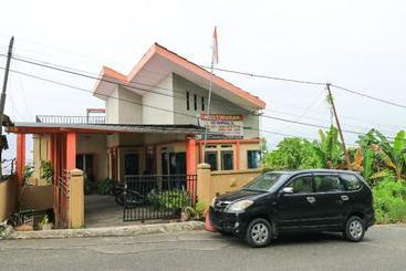 هتل Sentosa 76 Guest House