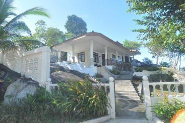 هتل Tanjung Pesona Beach Resort & Spa