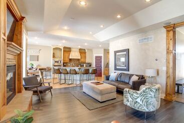 コテージ Rigby Home W/ Game Room & Fire Pit