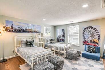 کلبه Hot Tub & Yard: Jimmy Buffet Themed Galveston Home