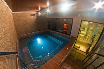 هتل Enira Spa