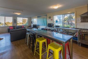 هاستل Bells Beach Backpackers