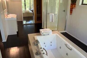 Bed and Breakfast Blue Cliffs Retreat
