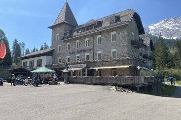 فندق Castel Latemar