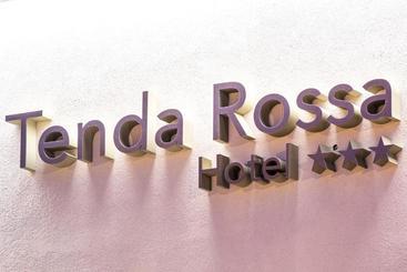 هتل Tenda Rossa