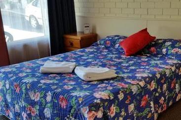 Mayfield Motel