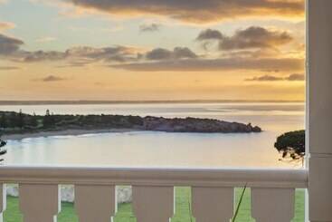 فندق صغير Yha Port Elliot Beach House