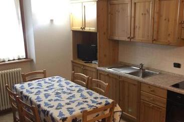 اقامتگاه Casa Vacanze Sablonera