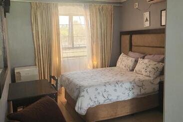 膳宿费 I B B Guesthouse
