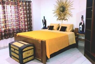בית מלון כפרי Blue Palm Resort Prampram
