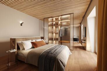 فندق Langenmantel Historic Suites