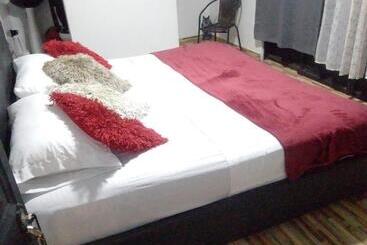 هاستل El Rancho De Poncho