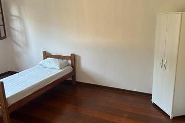 민박 Hostel Do Cabral