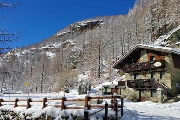 Chalet La Garde