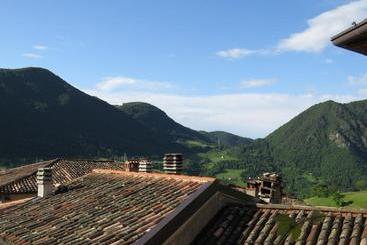 تختخواب و صبحانه Locanda Genzianella