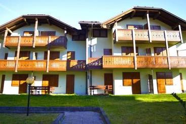 اقامتگاه Beverly Casa Vacanze Appartamento Con Giardino Privato