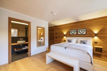 هتل Fiori Dolomites Experience