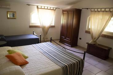 اقامتگاه Podere Chiusa Grande