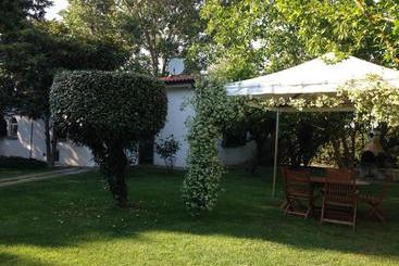 اقامتگاه Podere Chiusa Grande
