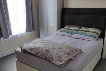 پانسیون Ar Homes