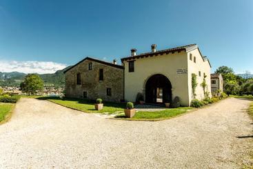 اقامتگاه Cascina La Palazzina
